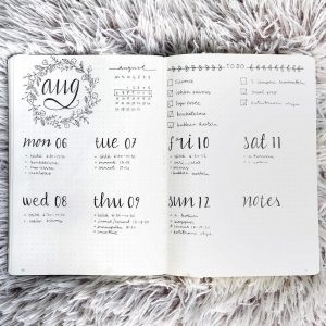 17 Minimalist bullet journal accounts to follow on Instagram in 2019