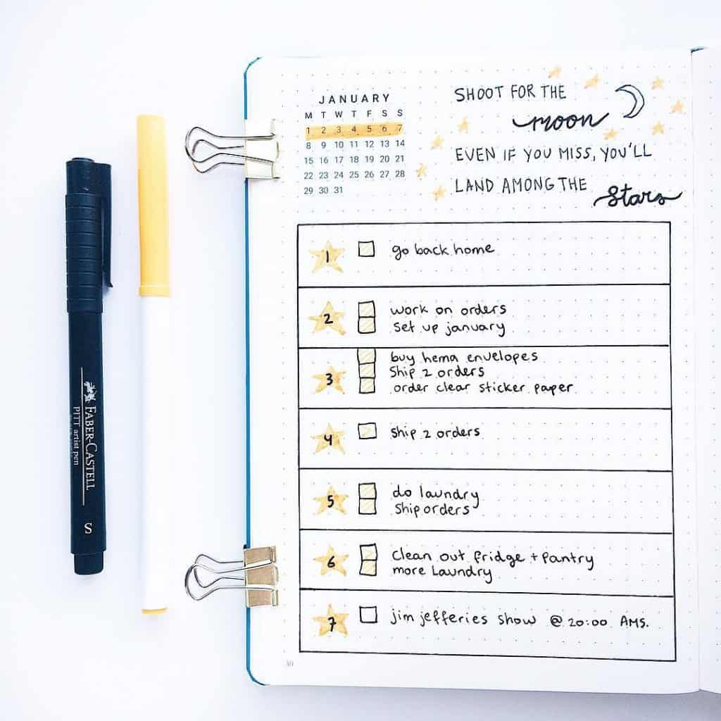 17 minimalist bullet journal accounts to follow on Instagram 