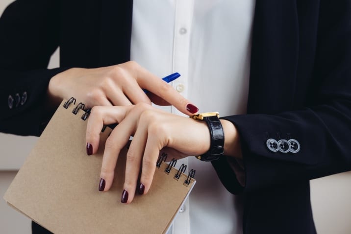 A businesswoman planning her day