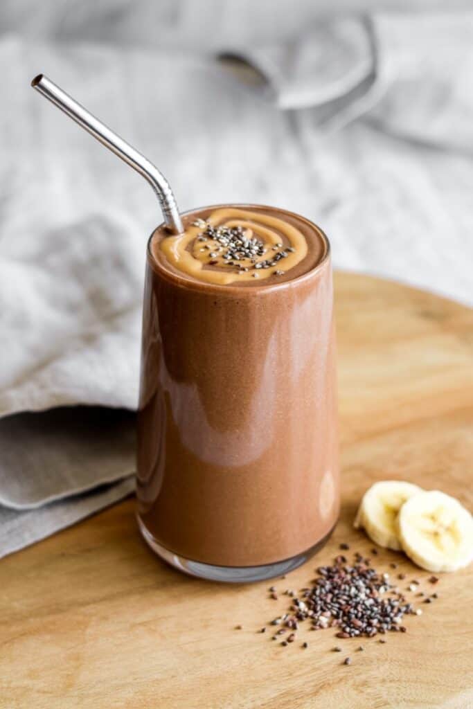 Chocolate Banana Protein Smoothie -breakfast ideas with 30g protein